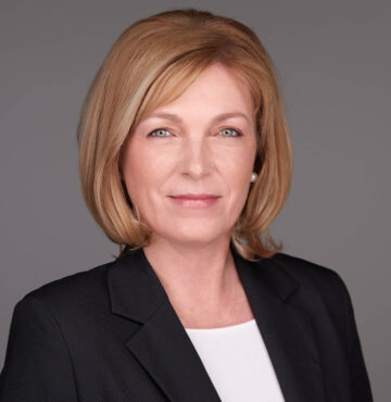 Bérszámfejtés, Outsourcing, Expat