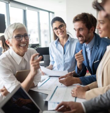 Bérszámfejtés, Outsourcing, Expat